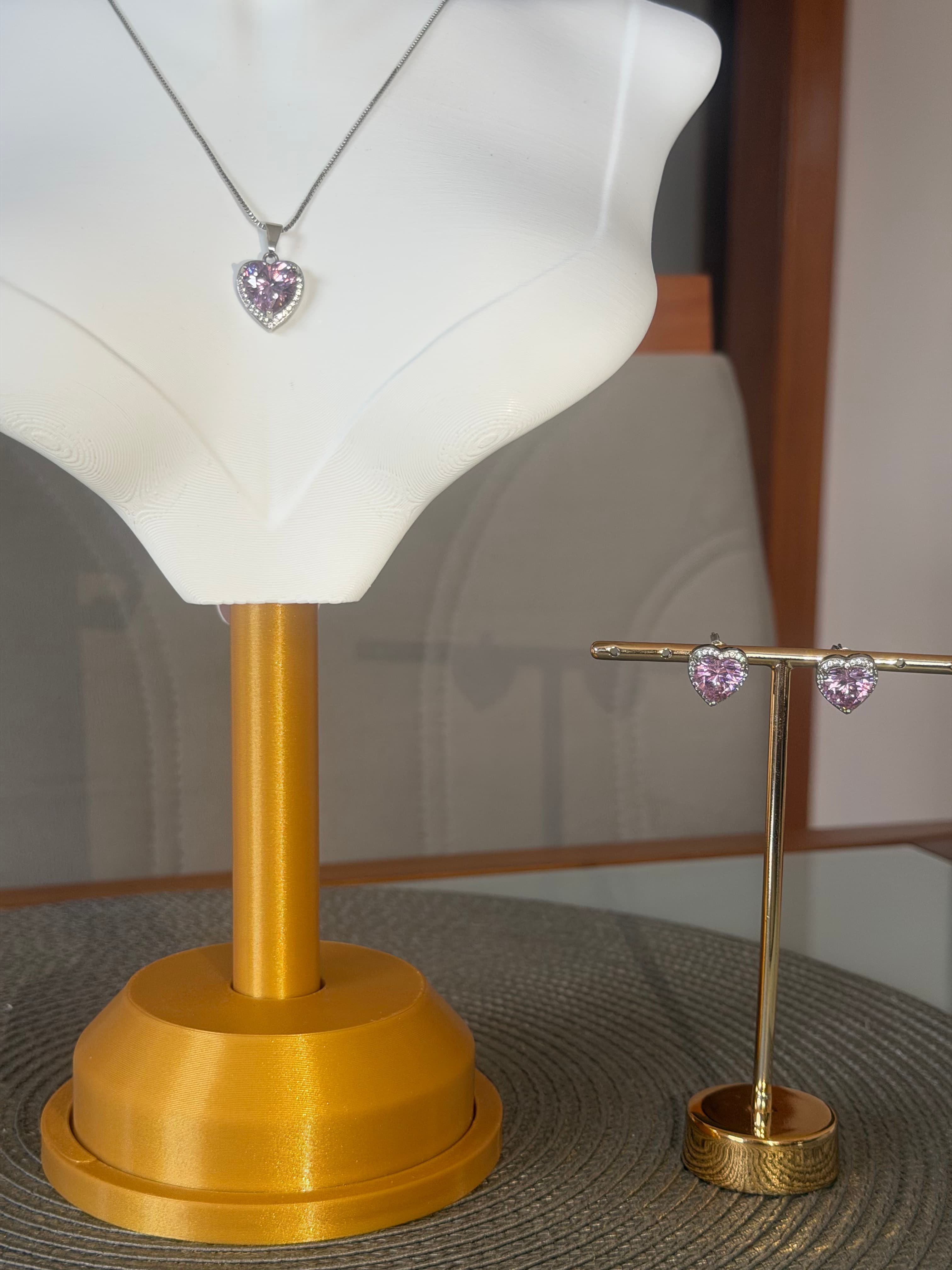 Conjunto colar e brincos coração rosa ródio