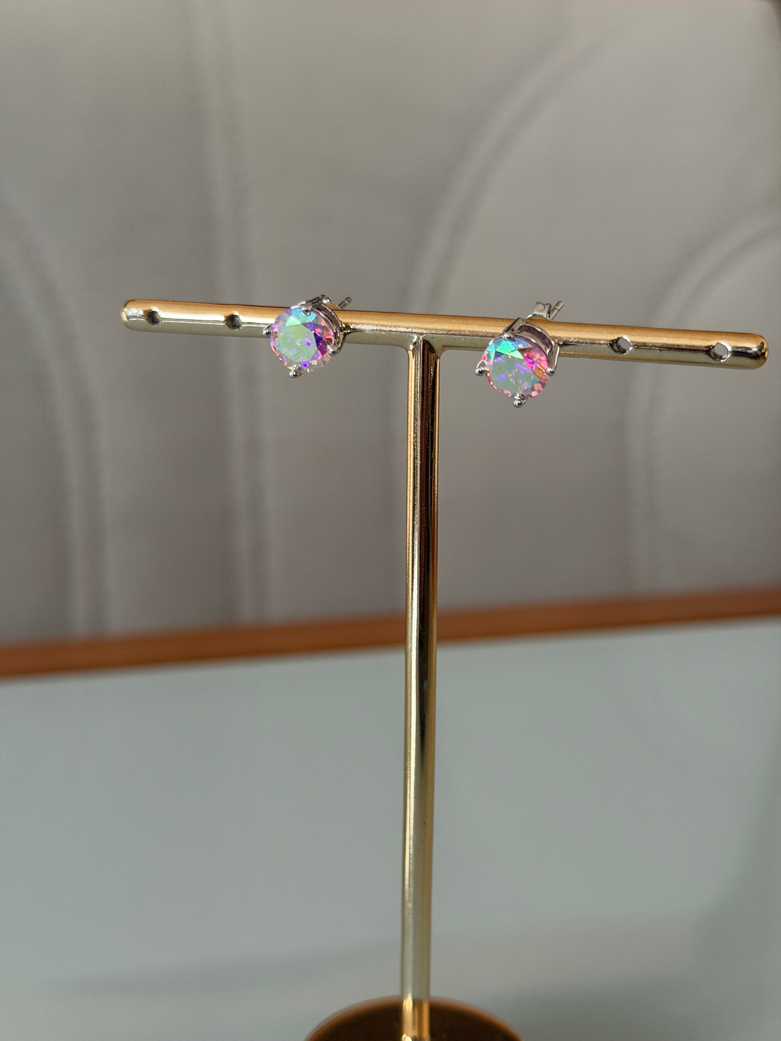 Brincos zircônias furta cor 8mm ródio